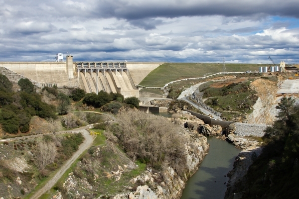 an overview of a dam